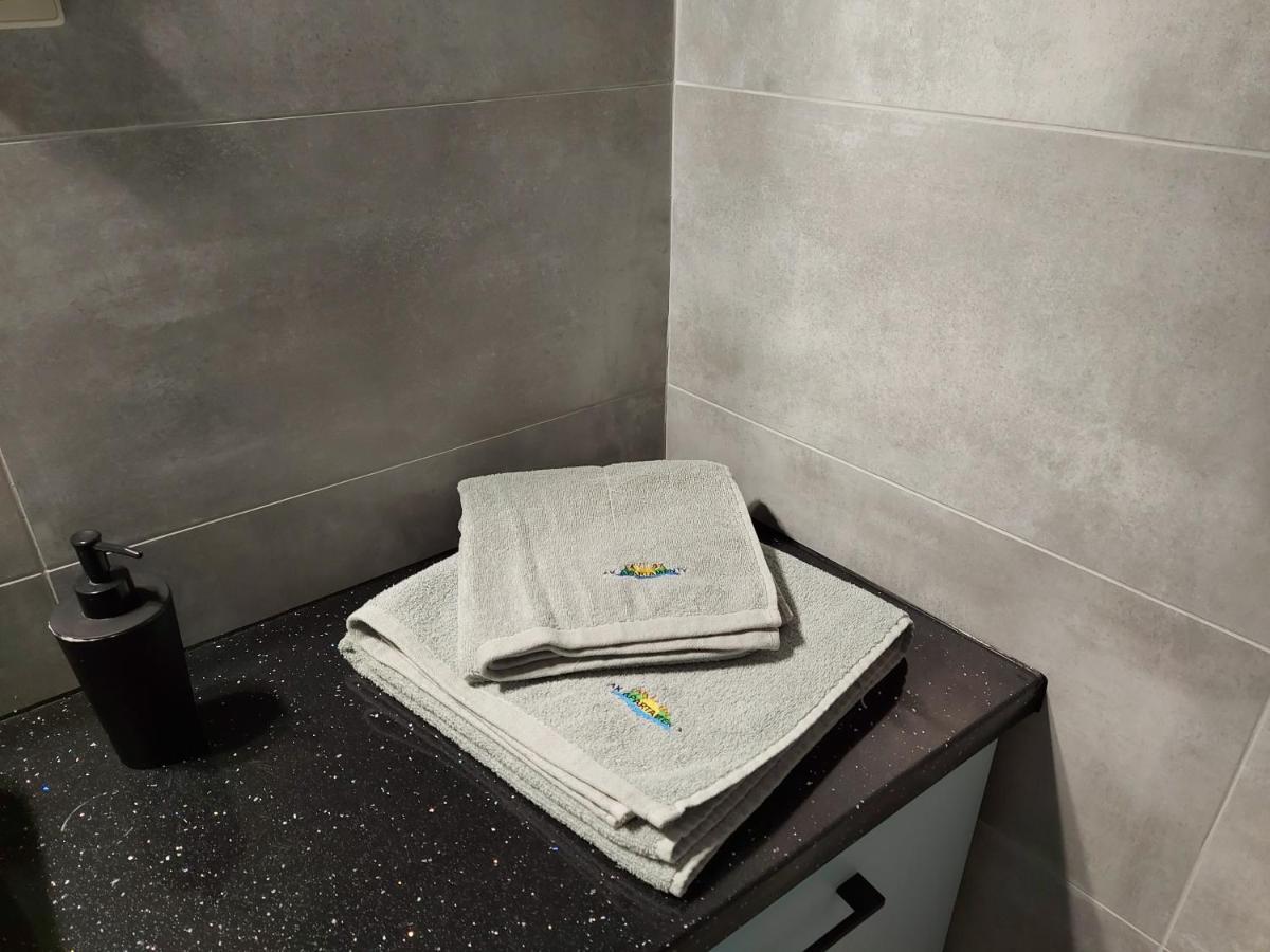 Apartamenty Z Tarasami "Mietowy Spokoj 15" "Romantyczna Szarosc 16" "Niebieska Elegancja 17" Maksymalnie Dla 6 Osob Pobierowo Eksteriør bilde