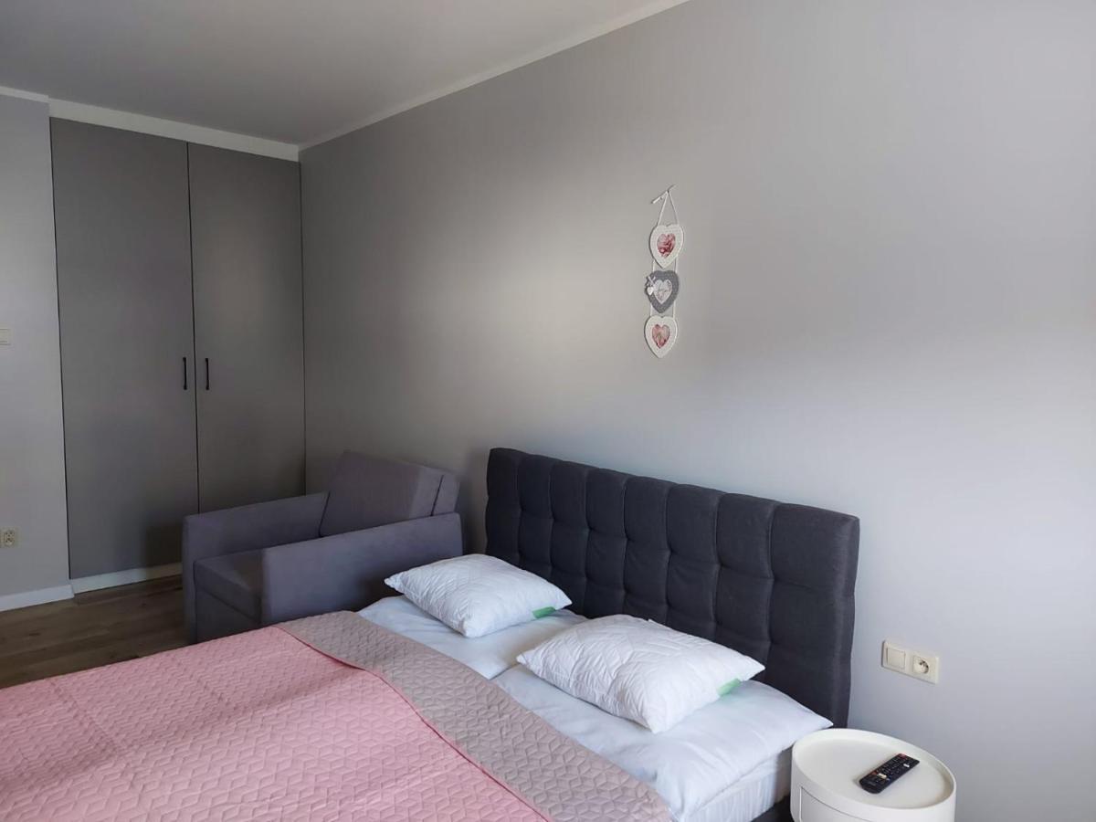 Apartamenty Z Tarasami "Mietowy Spokoj 15" "Romantyczna Szarosc 16" "Niebieska Elegancja 17" Maksymalnie Dla 6 Osob Pobierowo Eksteriør bilde