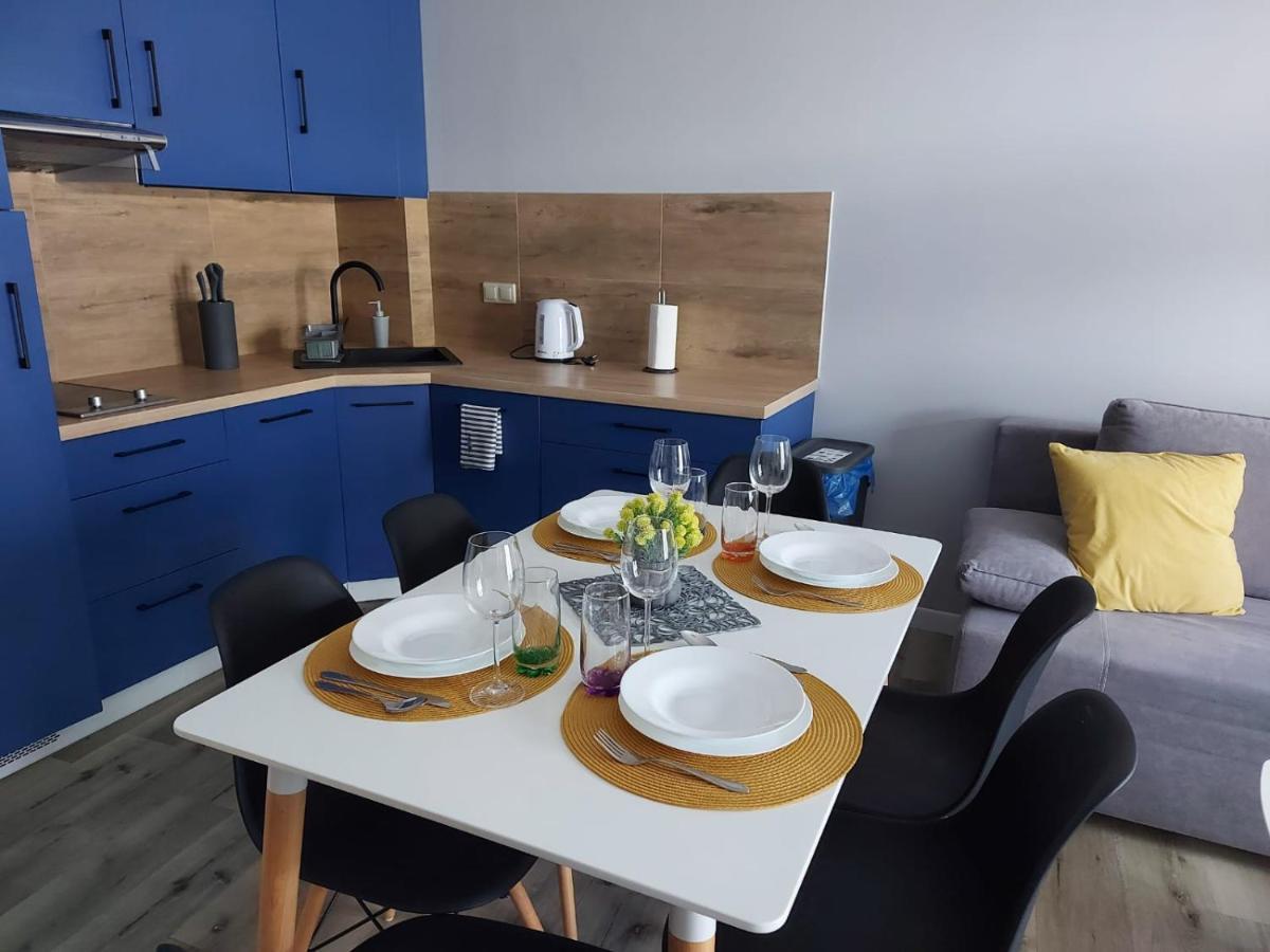 Apartamenty Z Tarasami "Mietowy Spokoj 15" "Romantyczna Szarosc 16" "Niebieska Elegancja 17" Maksymalnie Dla 6 Osob Pobierowo Eksteriør bilde