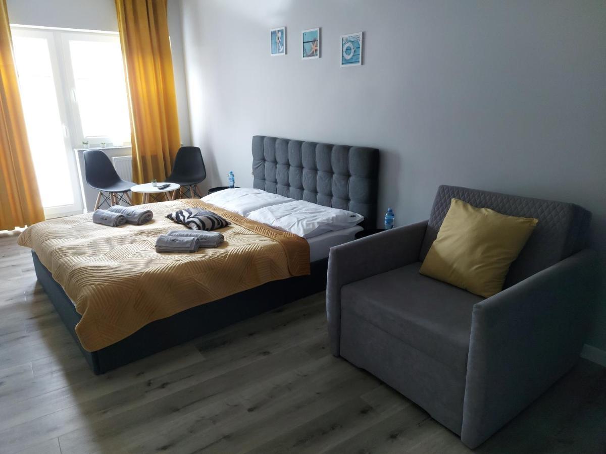 Apartamenty Z Tarasami "Mietowy Spokoj 15" "Romantyczna Szarosc 16" "Niebieska Elegancja 17" Maksymalnie Dla 6 Osob Pobierowo Eksteriør bilde
