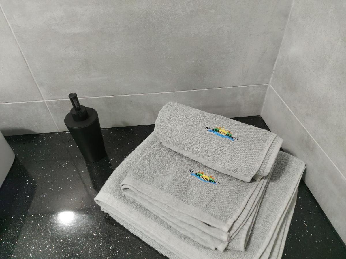 Apartamenty Z Tarasami "Mietowy Spokoj 15" "Romantyczna Szarosc 16" "Niebieska Elegancja 17" Maksymalnie Dla 6 Osob Pobierowo Eksteriør bilde