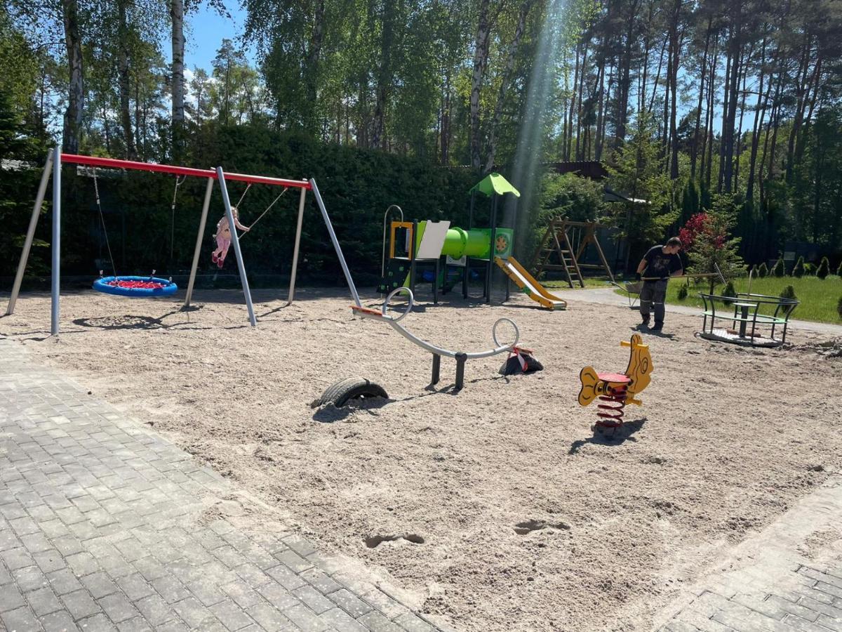 Apartamenty Z Tarasami "Mietowy Spokoj 15" "Romantyczna Szarosc 16" "Niebieska Elegancja 17" Maksymalnie Dla 6 Osob Pobierowo Eksteriør bilde